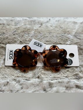 *NWT* Cotton On Kids’ Flower Sunglasses - Tortoiseshell Brown